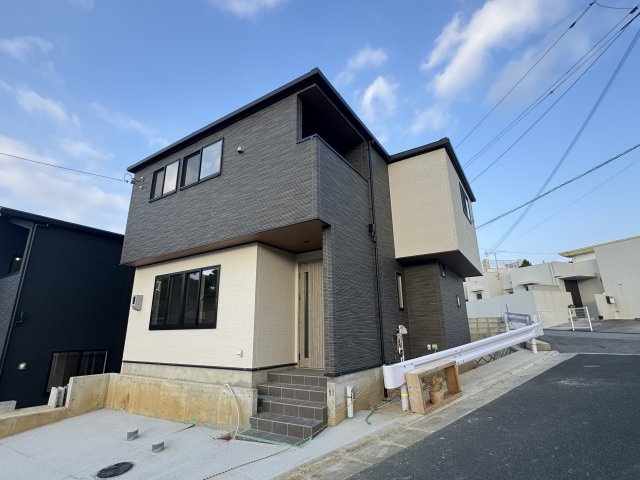 沖縄市登川（全5棟）2・5号棟の外観|2号棟　並列駐車2台可♪
