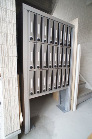 リブリ・リッツのその他共用部分|集合ポストあり♪