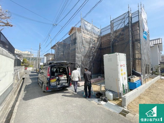 神戸市西区北山台　新築一戸建ての前面道路含む現地写真|周辺は落ち着いた街並みの住宅地！子育てがしやすい住環境です！まだ未完成ですが、現地でしかわからない事もございます。是非一度ご覧ください。
