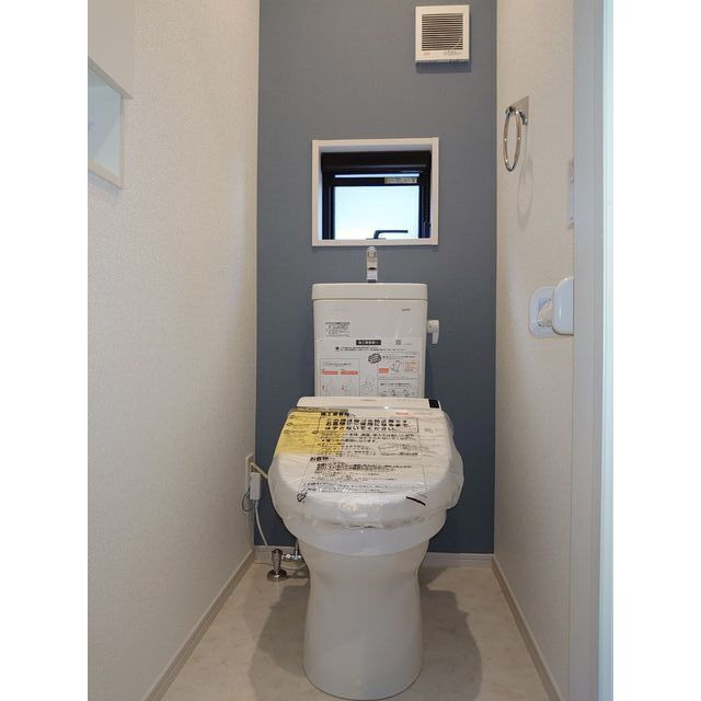 Kolet岩槻豊春のトイレ|落ち着いた色調のトイレです