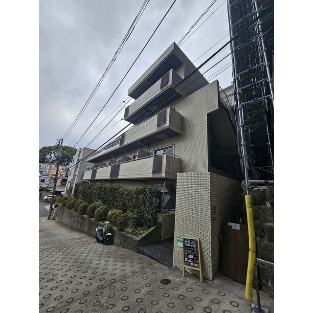 麻布台ロイヤルプラザの外観