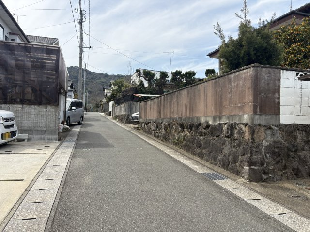 【前面道路含む現地写真】 | 片縄西4丁目土地
