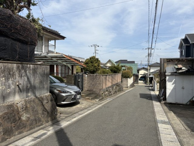 【前面道路含む現地写真】 | 片縄西4丁目土地
