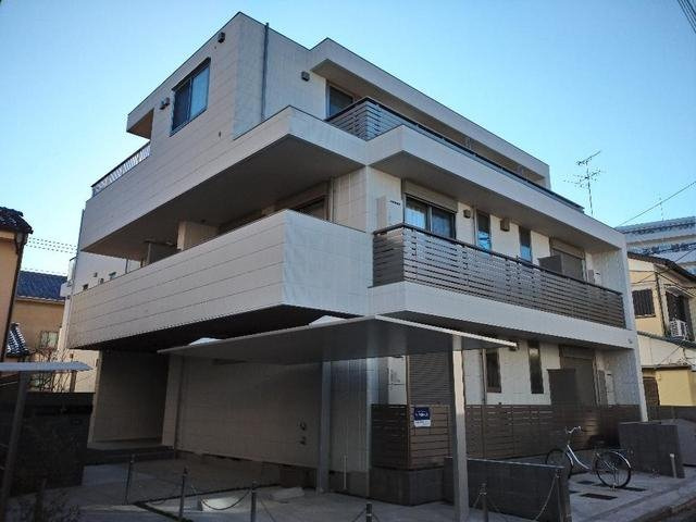 Ｂｌａｎｃ　Ｃｕｂｅ