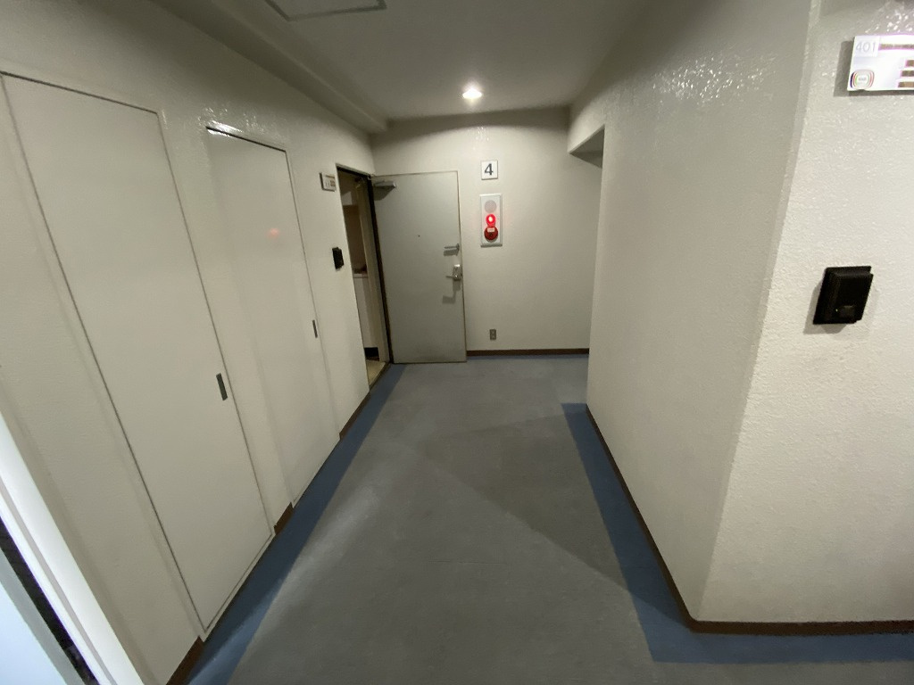 イトーピア根津のロビー