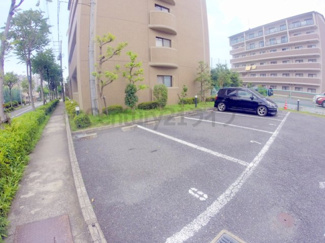 【駐車場】