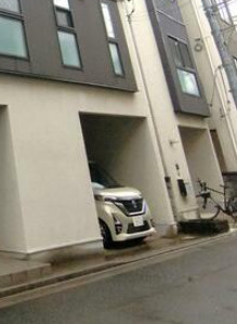 八広１丁目戸建の駐車場