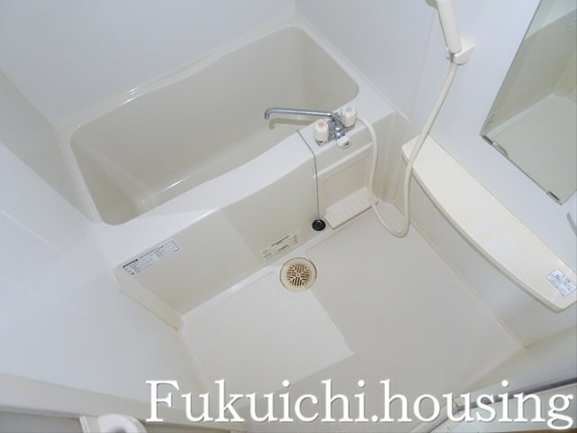 ＬＵＸＥ千歳船橋の浴室
