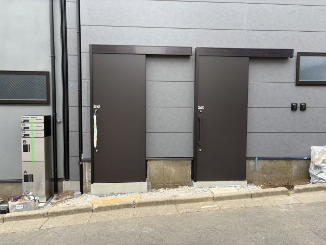 エン中目黒の玄関