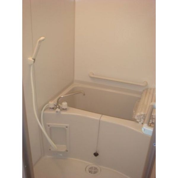 シャンブル英美の浴室