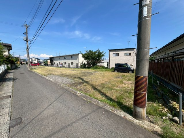 新川駐車場の外観