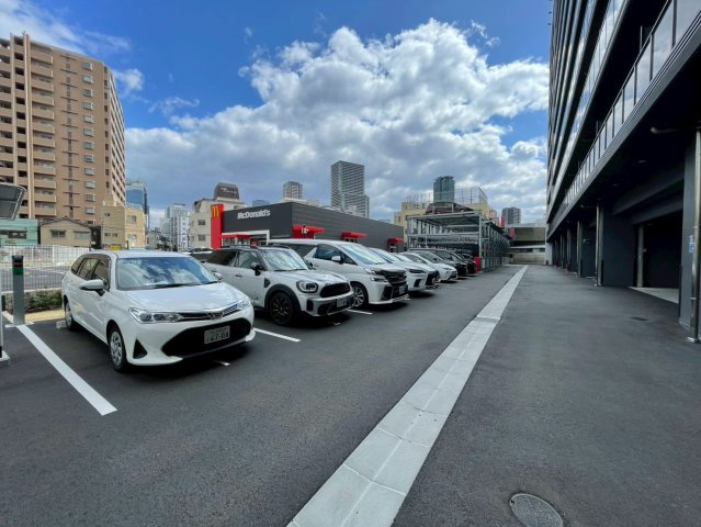 スプランディッド梅田グランノースの駐車場