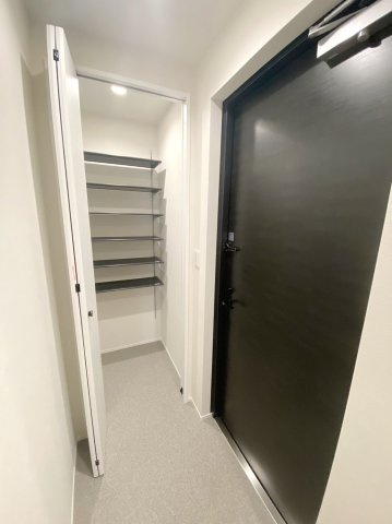 Ｌａｔｔｅ　ｕｅｎｏ　ｉｎａｒｉｔｙｏの玄関