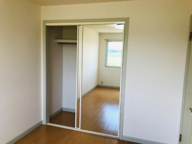 アクアＢ棟の収納|クローゼット内部