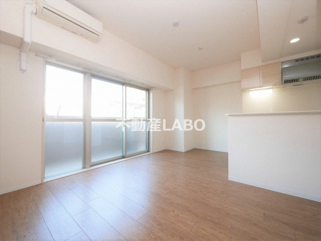 グランデカワノ真田山の居間・リビング