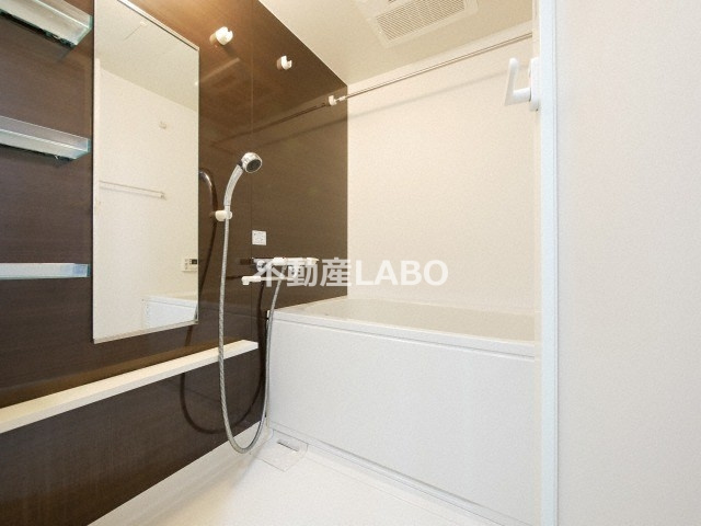 グランデカワノ真田山の浴室