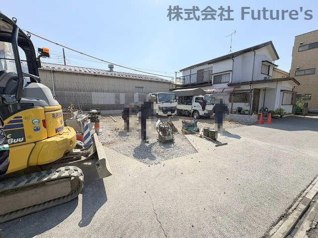 三郷市戸ケ崎3丁目　新築戸建　全1棟の前面道路含む現地写真|前面道路含む現地写真です。
