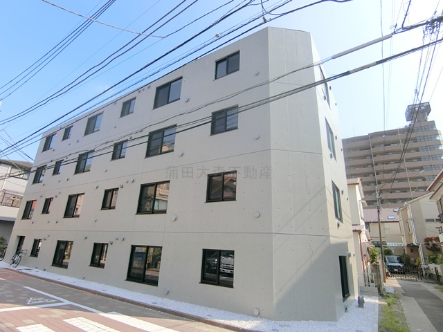 ジュネス蒲田の外観|2025年5月築　RC鉄筋コンクリート造地上4階建て1Dk～1LDK総戸数18戸
東京都大田区蒲田1丁目　JR京浜東北線蒲田駅徒歩5分、京浜急行本線京急蒲田駅徒歩10分