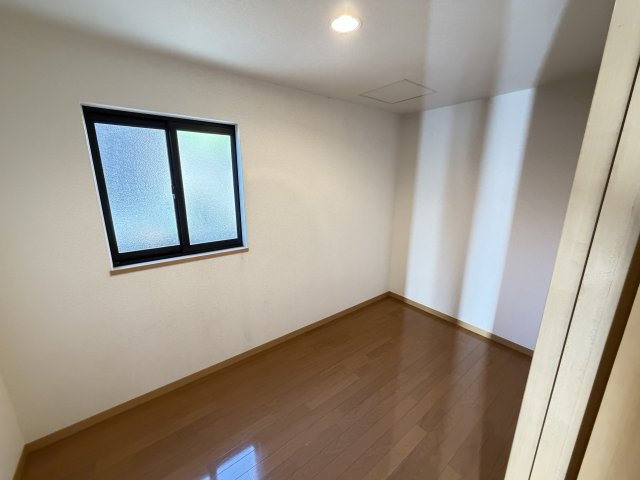 前橋市北代田町　中古住宅の収納|■1階大型納戸！1