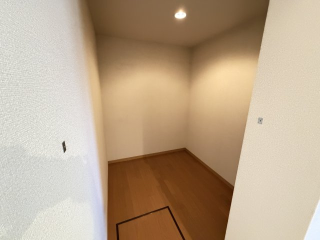 前橋市北代田町　中古住宅の収納|■1階大型納戸2