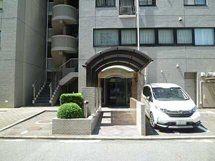 藤和舟入中町ハイタウンのエントランス