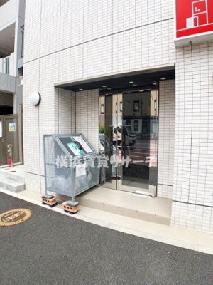  | レガーロ関内
