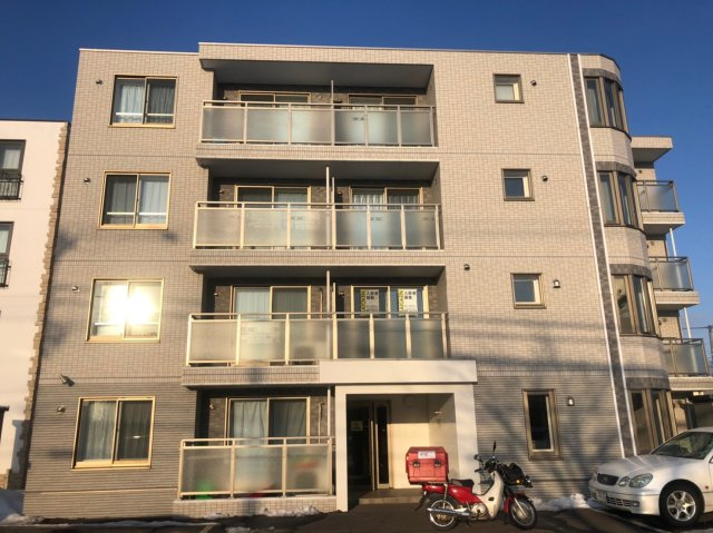 ブライズシーズン愛国東のエントランス