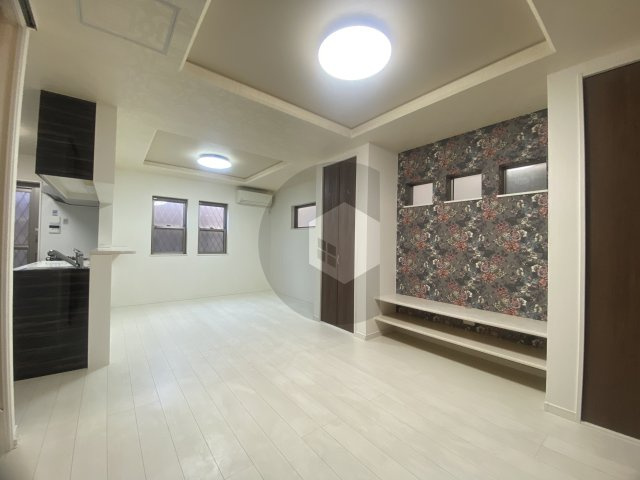高井田本通戸建の居間・リビング