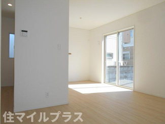 【居間・リビング】 | 郡山市昭和1丁目新築一戸建て5棟 | 居間です