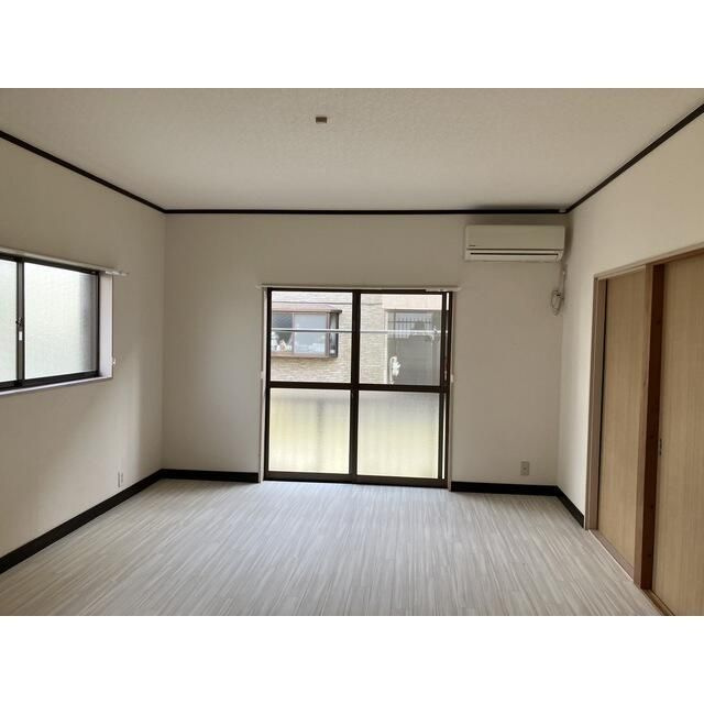 サンハイムの居間・リビング