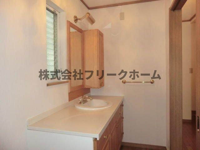 武蔵野市西久保３丁目の一戸建ての洗面所