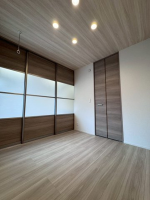 【洋室】 | Casa Hila | ※同タイプの別の部屋の写真です。