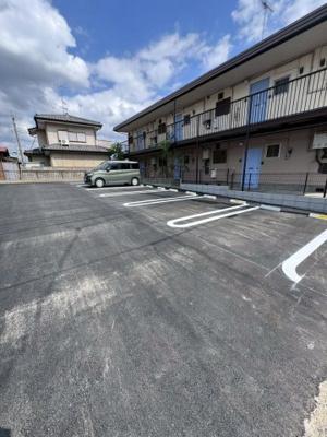 【駐車場】 | Casa Hila | ※同タイプの別の部屋の写真です。