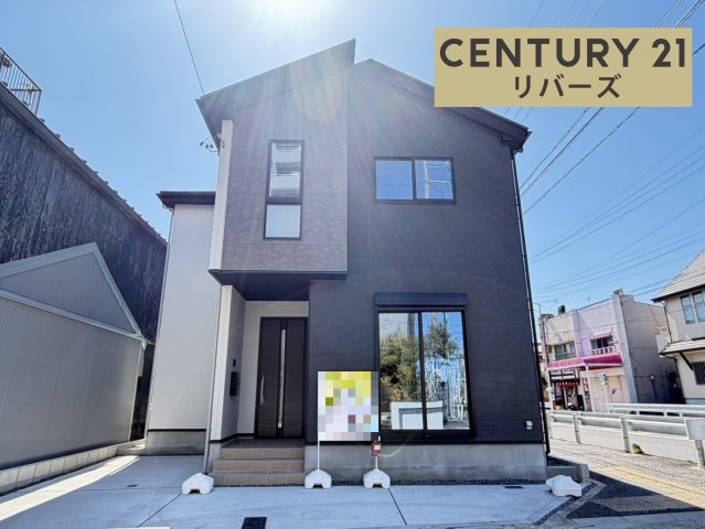 名古屋市南区元桜田町４丁目の新築一戸建の外観|☆限定１棟☆　　新価格！！いつでも見学出来ます♪（お問合せ当日、平日、水曜、夜間でもＯＫ）　長期優良住宅！　開放的な角地！　駐車２台ＯＫ♪　広々リビング１８．０帖！　４ＬＤＫ物件♪