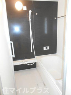 【浴室】 | 郡山市昭和1丁目新築一戸建て5棟 | コンパクトで使いやすいお風呂です