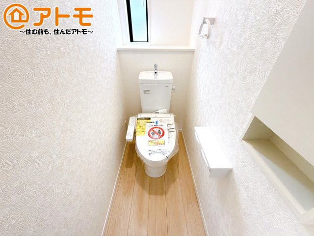 【トイレ】 | 焼津市飯淵第1　新築戸建　全1棟 | 年代を問わず使いやすい洗浄機能付きのトイレ♪肌への負担をも減らせるのでお子様の敏感なお肌も安心！