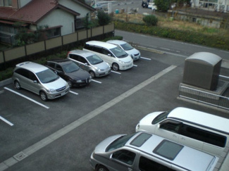 【駐車場】