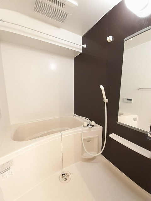 ＨｉＲｏの浴室|追い焚き機能・浴室乾燥機も設置済み◇