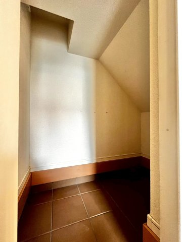 熊本市南区良町一丁目 戸建ての収納|階段下