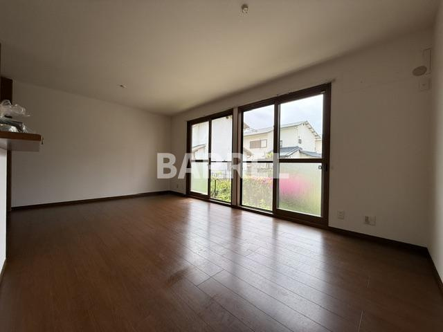 シャイアの居間・リビング