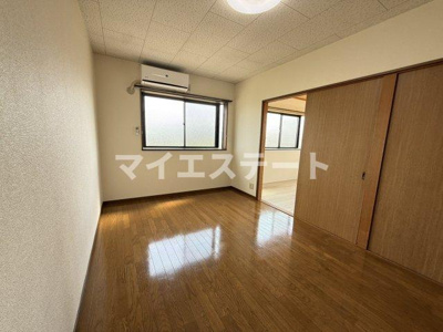 【居間・リビング】 | サン・ワインズマンション