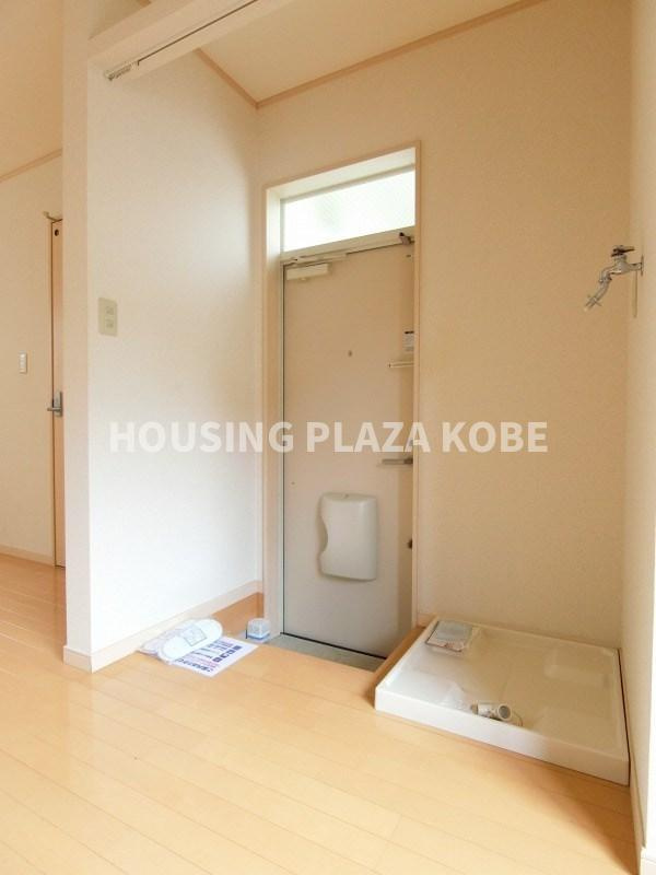 ルネ月見山の玄関