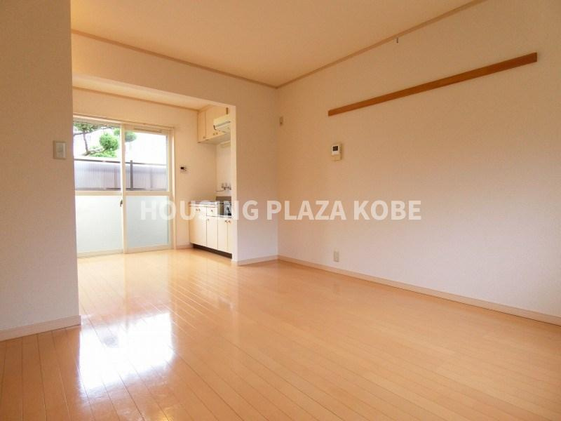 ルネ月見山の居間・リビング