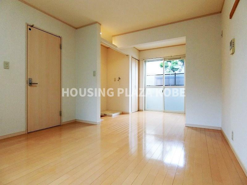 ルネ月見山の居間・リビング