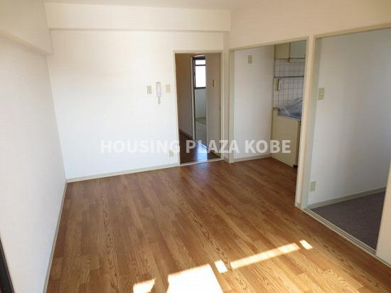 ハピネス東須磨の居間・リビング