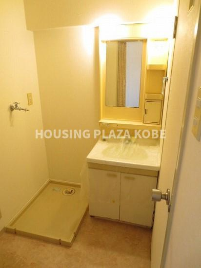 ハピネス東須磨の洗面所