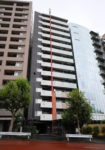 エステムプラザ市谷外濠公園