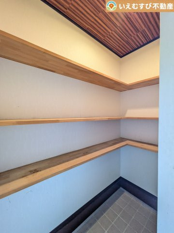 鴻巣市大芦　中古戸建の収納