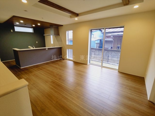 【居間・リビング】 | ふじみ野市仲3丁目 | 開放感があり日当たり良好です