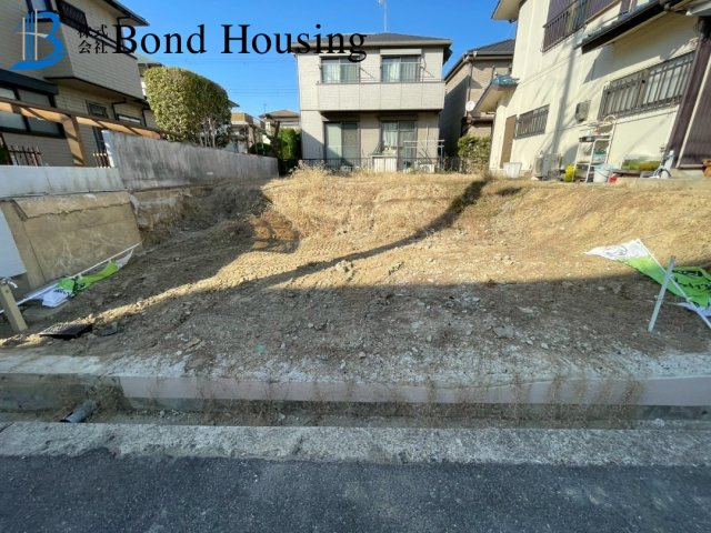 長期優良住宅取得物件　持子1丁目　新築限定1棟の駐車場